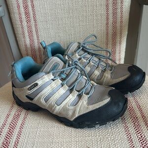 Mountain warehouse, waterproof shoes, barely worn. Size 7, bundle and save!